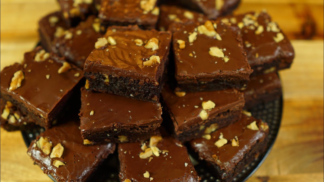 Iced Fudge Brownies | How To Make