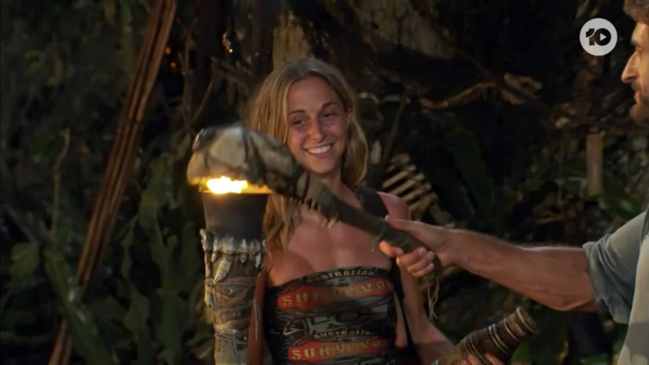 Australian Survivor Heroes V Villains - Hayley Blindsided