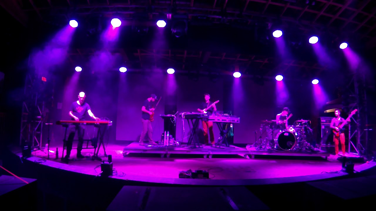 Emancipator    Hulaween 2018    Zoom Q2n Recorder  On The Rail