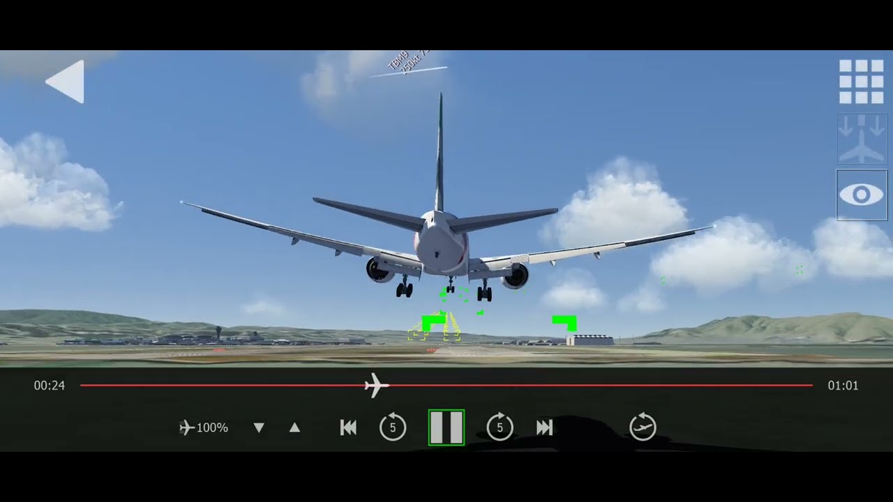 emirates 777-300ER landing at san fransisco (runway 28R) @teapotturretyt 