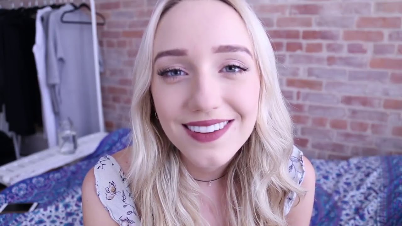 ASMR Girlfriend Roleplay  GwenGwiz