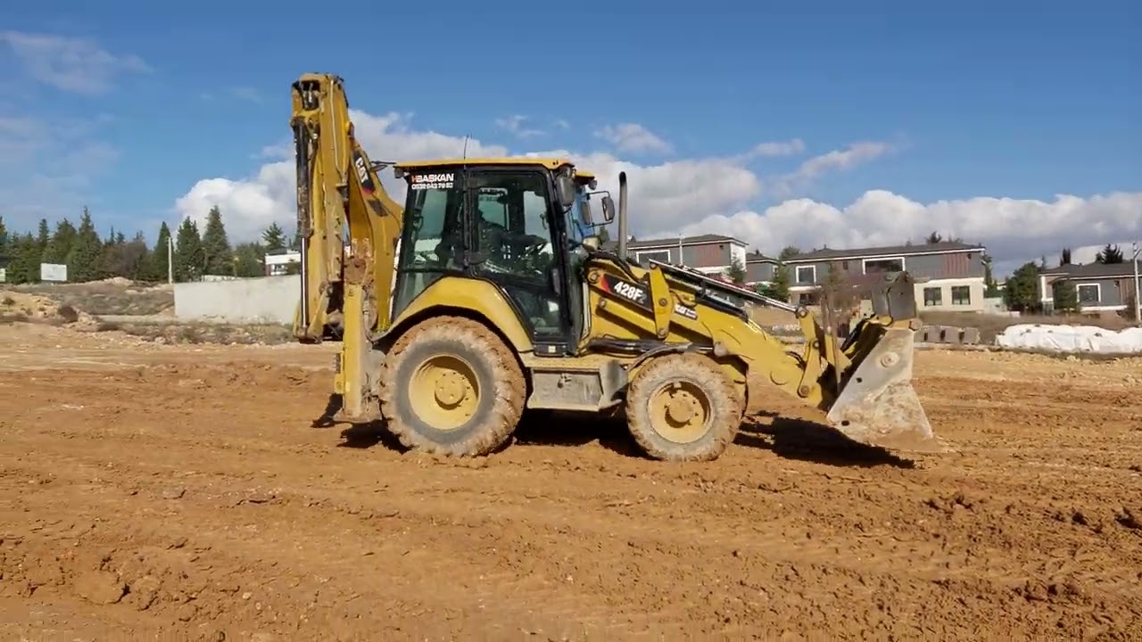 Cat 428F2 Bekoloder Zeminden Çamur Sıyırıyor || Caterpillar Backhoe Loader