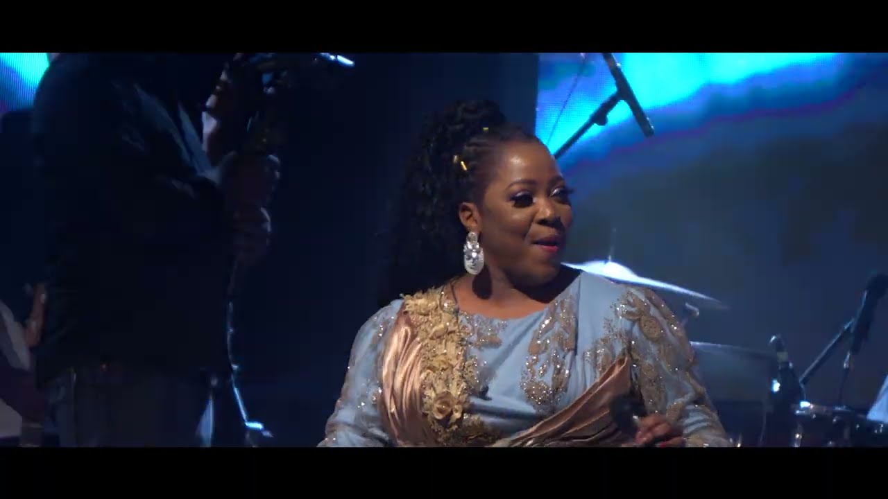Acsa Olangi Kaseya - Equilibr&eacute; (Live 30 ans JCC )