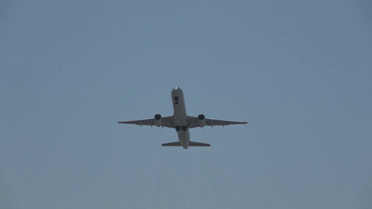 [4K] RB211 ROAR! American Airlines Boeing 757-200 Takeoff From San Diego