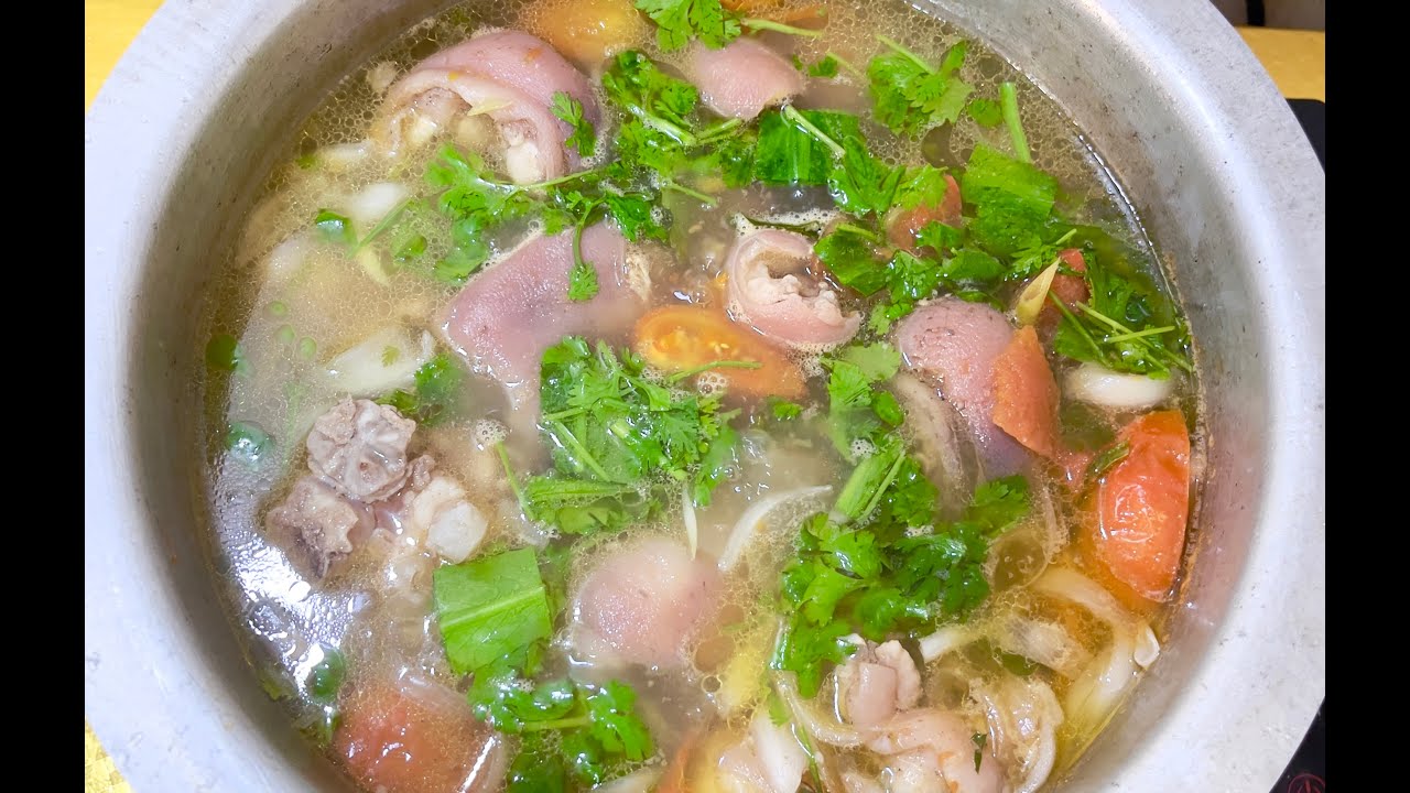 ဝက်ခြေထောက်စွပ်ပြုတ် ချဉ်ငံစပ်😋😋 #cooking  #ဟင်းချက်နည်း #ဝက်ခြေထောက်စွပ်ပြုတ်