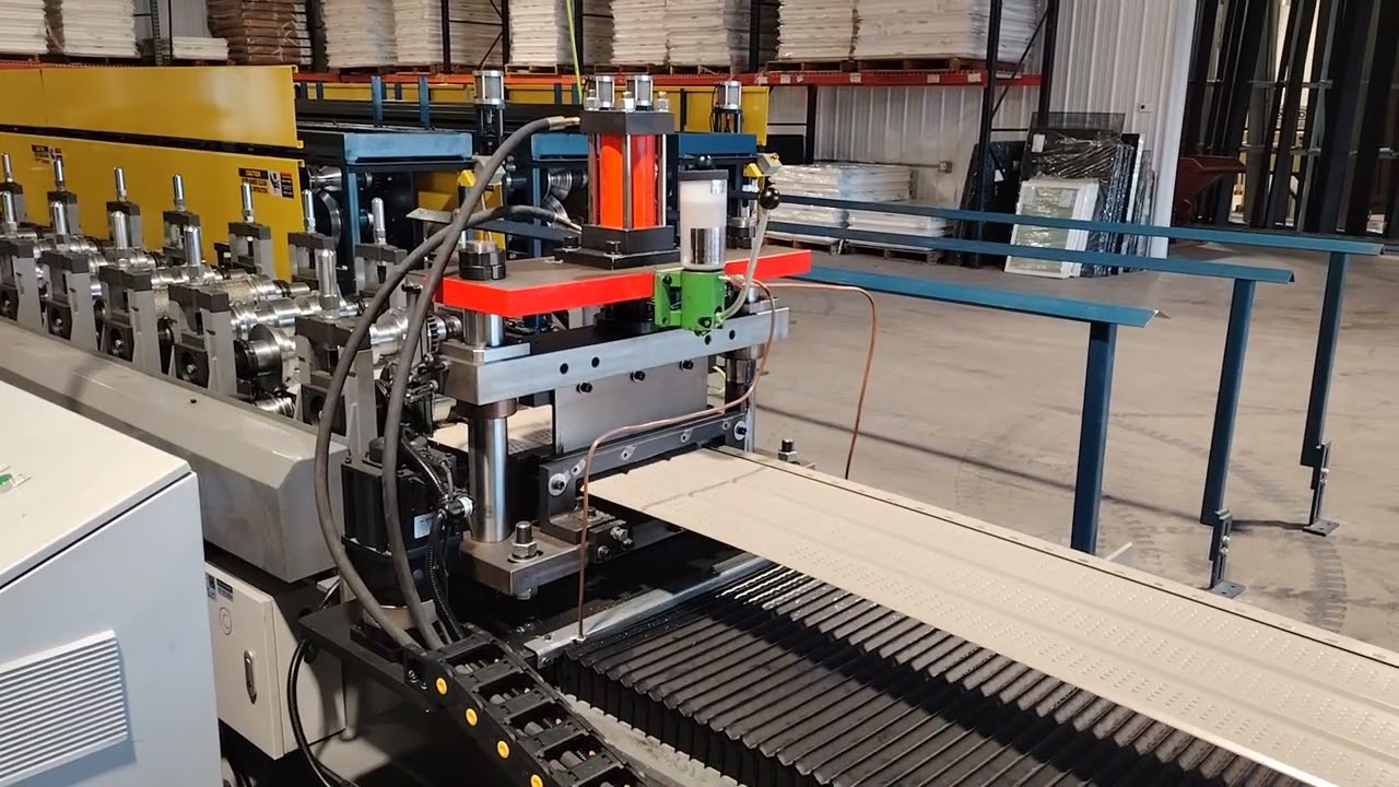Metal roofing soffit panel wall cladding rolling machine work America steel soffit roof roll former