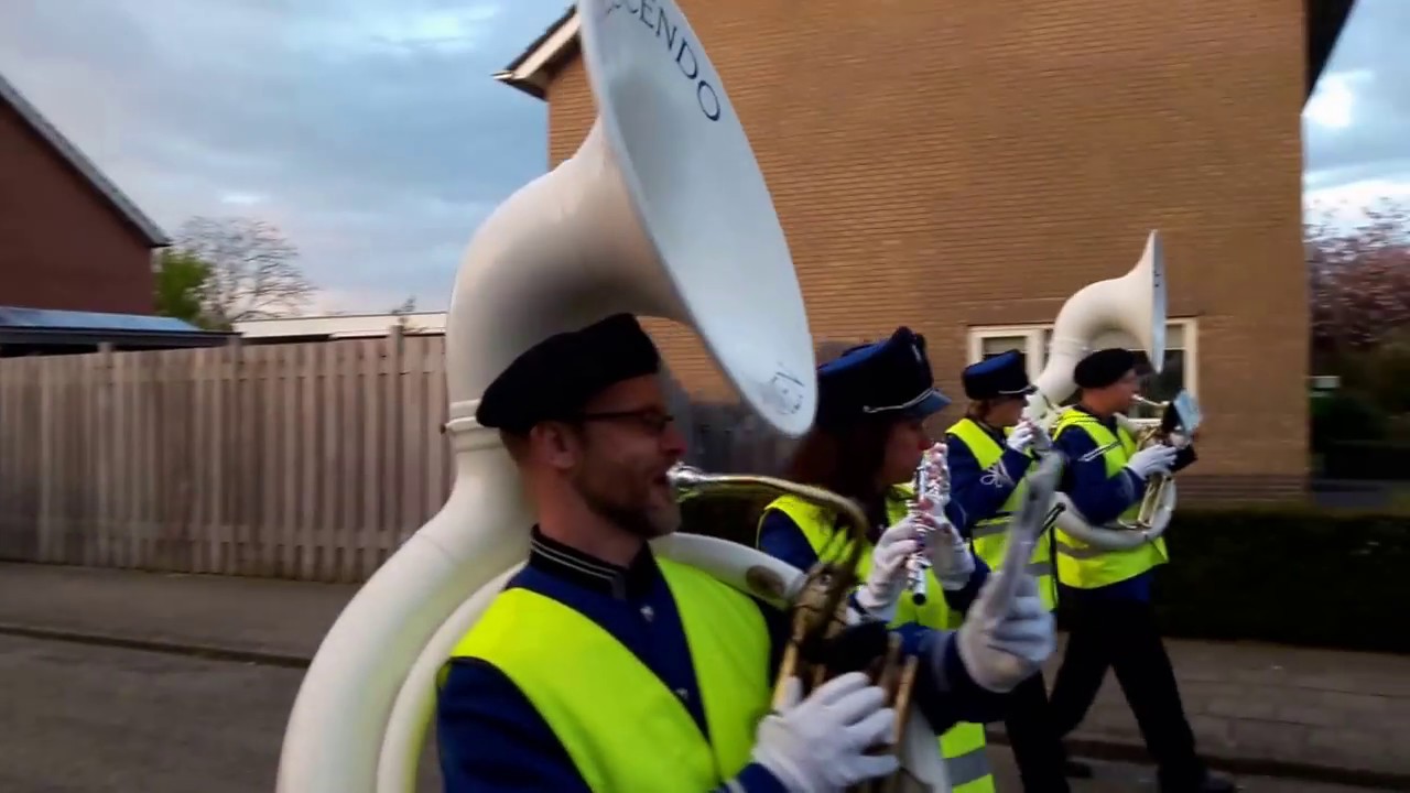 Muziekvereniging Crescendo Ommen Koningsdag 2017