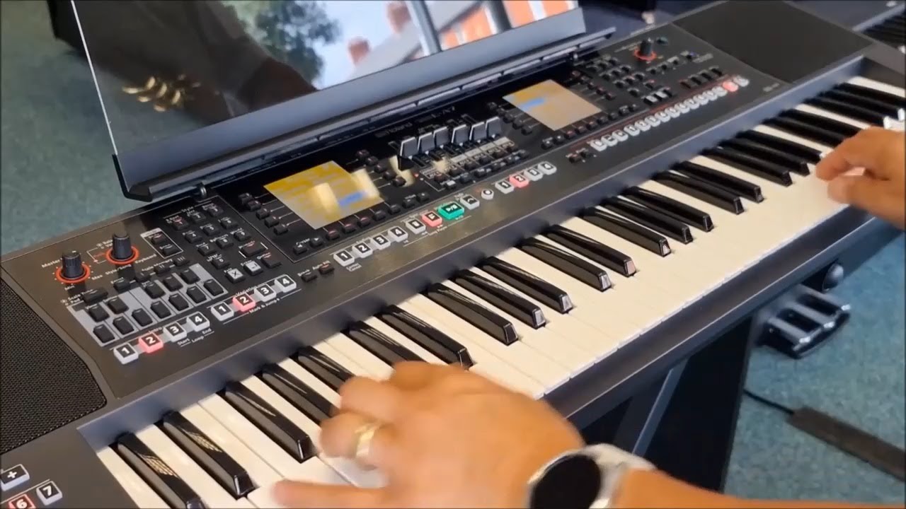 Teclado Arranjador Roland E-A7 - Demonstração