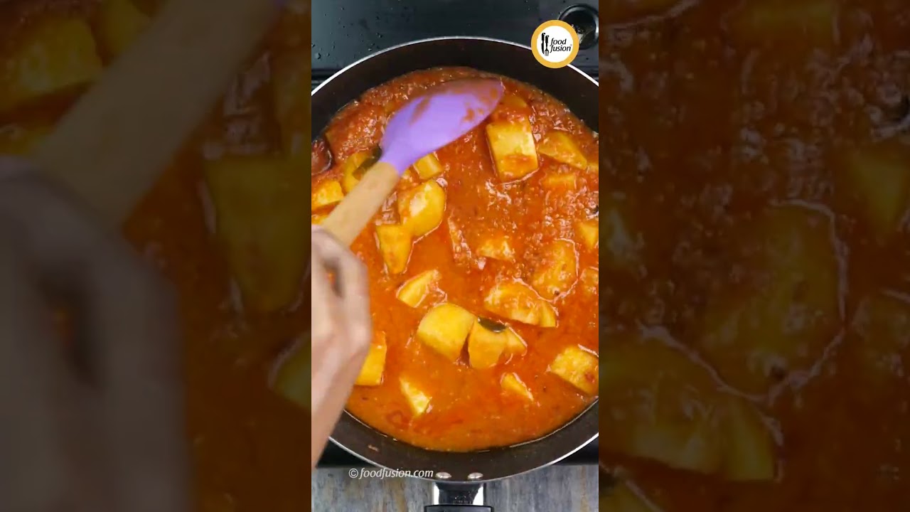 🔥 Aloo Bhuna Recipe | Spicy Dhaba-Style Potatoes | Quick & Easy Indian Side Dish #aloobhuna #shorts