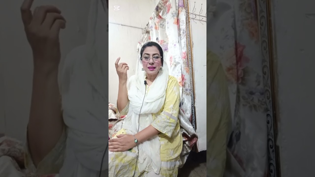 Mangty Khali hath na loaty kitni Mili khairat na pochoمنگتے خالی ہاتھ نہ لوٹے