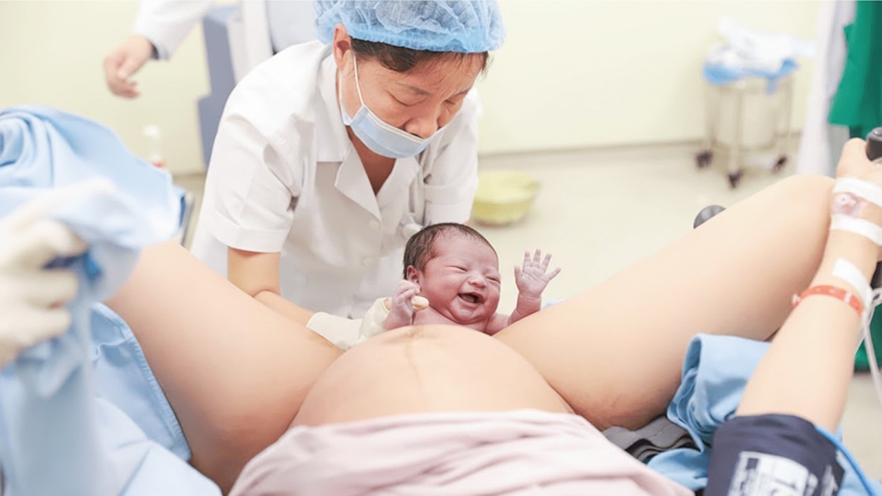 Vlog o porodzie 2026 | kr&oacute;lowa piękności urodziła naturalnie | Vlog o porodzie | Give Birth TV