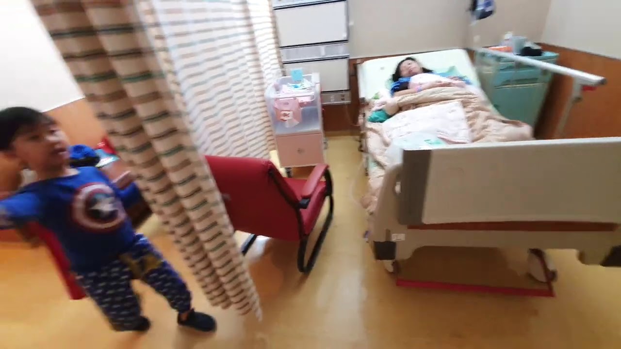 剖腹手術後..醫生交待老婆喝果汁+白粥｜買了杯85元現打5種水果的