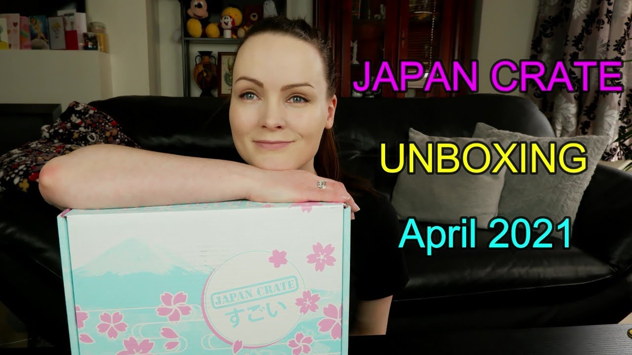 UNBOXING JAPAN CRATE APRIL 2021 SAKURA PREMIUM BOX + Review | Delicious Mochi and Kit Kats!
