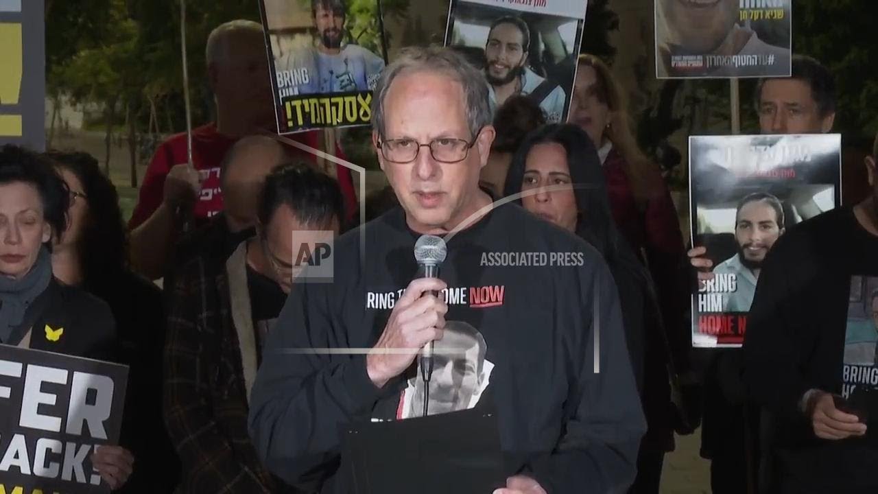 Relatives accuse Netanyahu of sabotaging deal to free remaining Israeli hostages
