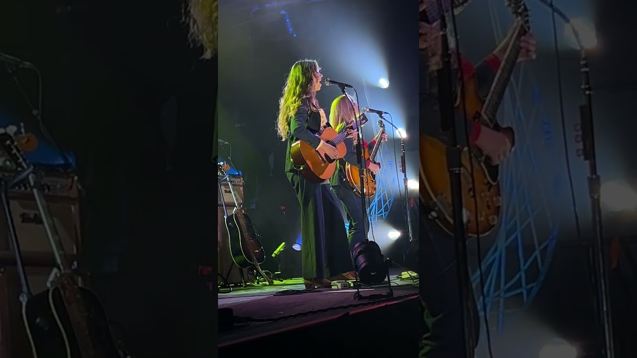 Aly and AJ - Silver Deliverer 3/3/26