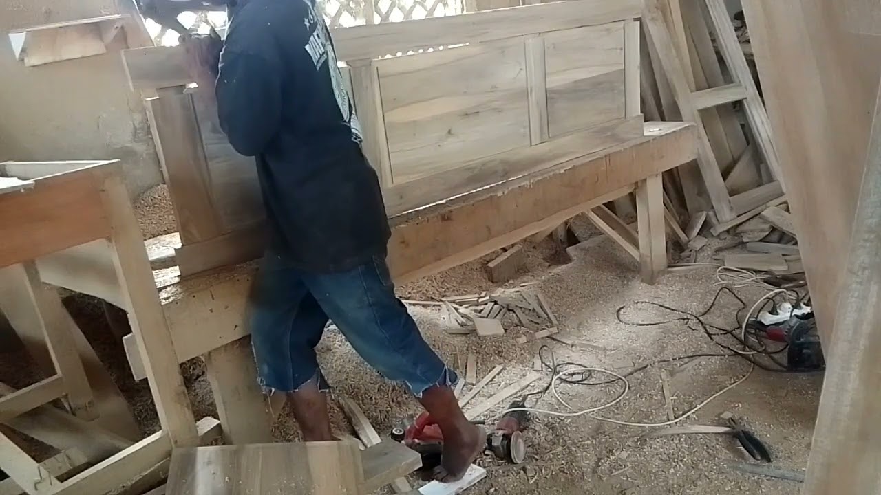 Pembuatan pintu lemari sleding model minimalis24 Februari 2026