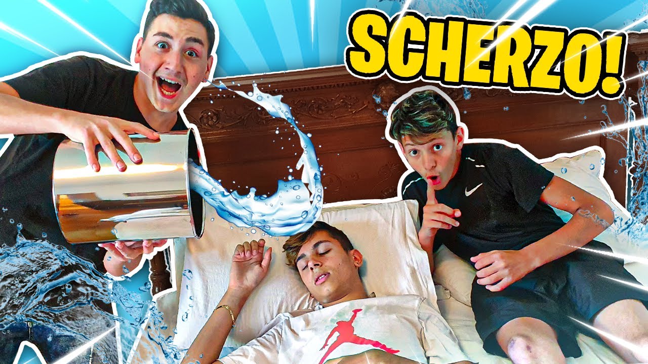 SCHERZO EPICO A ZERBI 😂 ACQUA GELATA in TESTA MENTRE DORME nella VILLA degli Youtubers