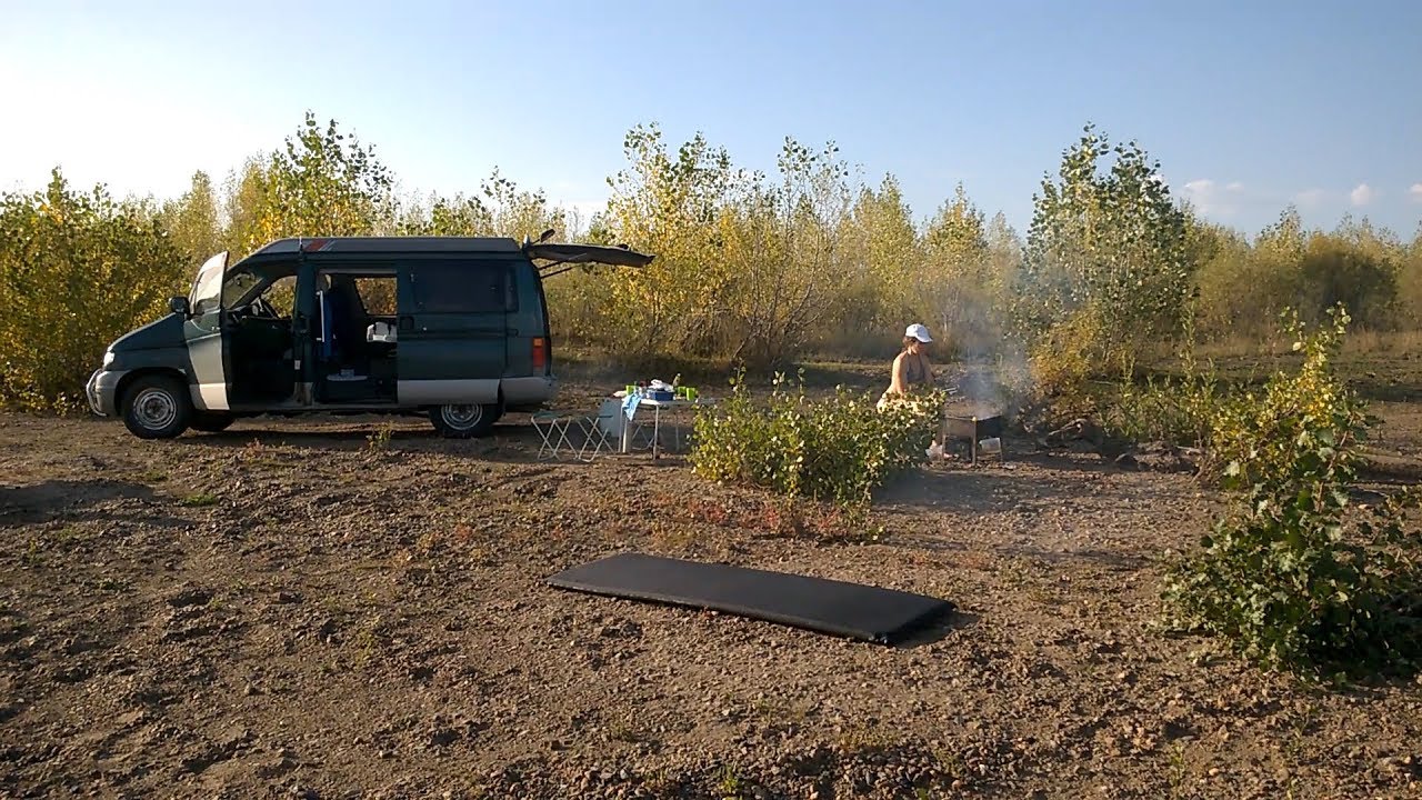 Как спать в машине? - Вариант 2. MAZDA BONGO FRIENDEE.