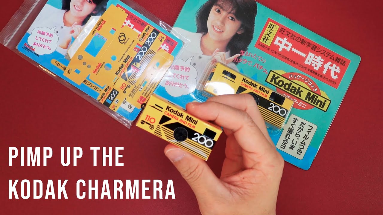 Наклеили новый чехол на наш фотоаппарат Kodak Charmera.