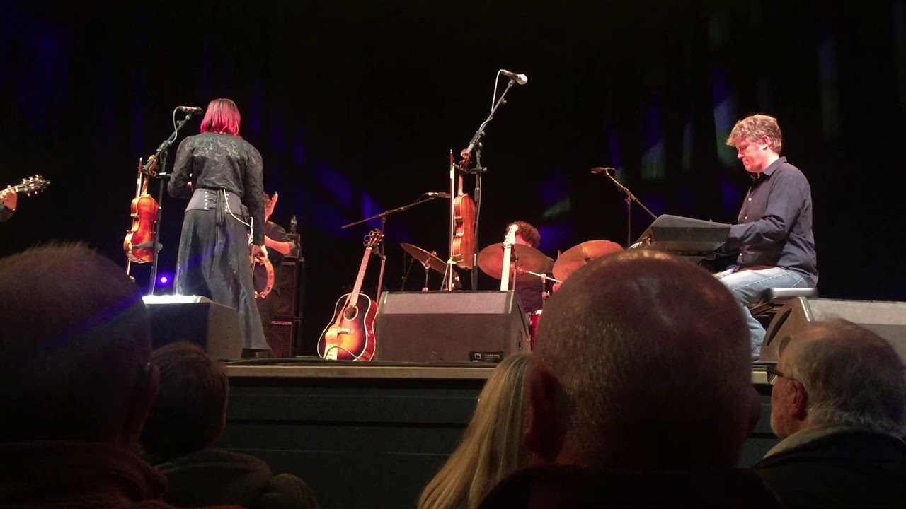 Rhiannon Giddens Birmingham Town Hall 19/11/2017