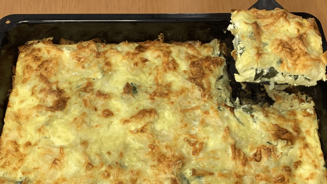 Delicious Spinach and Cheese Pie in Just 10 Minutes