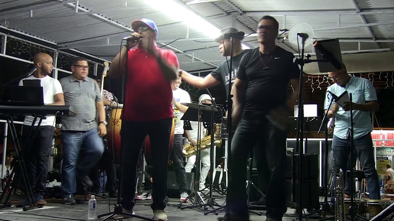 A LA HORA QUE ME LLAMEN VOY - KAYVAN VEGA