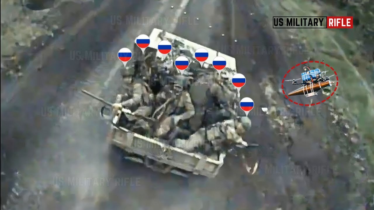 Ужасно!! Украинские войска сбрасывают FPV-дроны на российские танки и уничтожают десятки пехотинц...