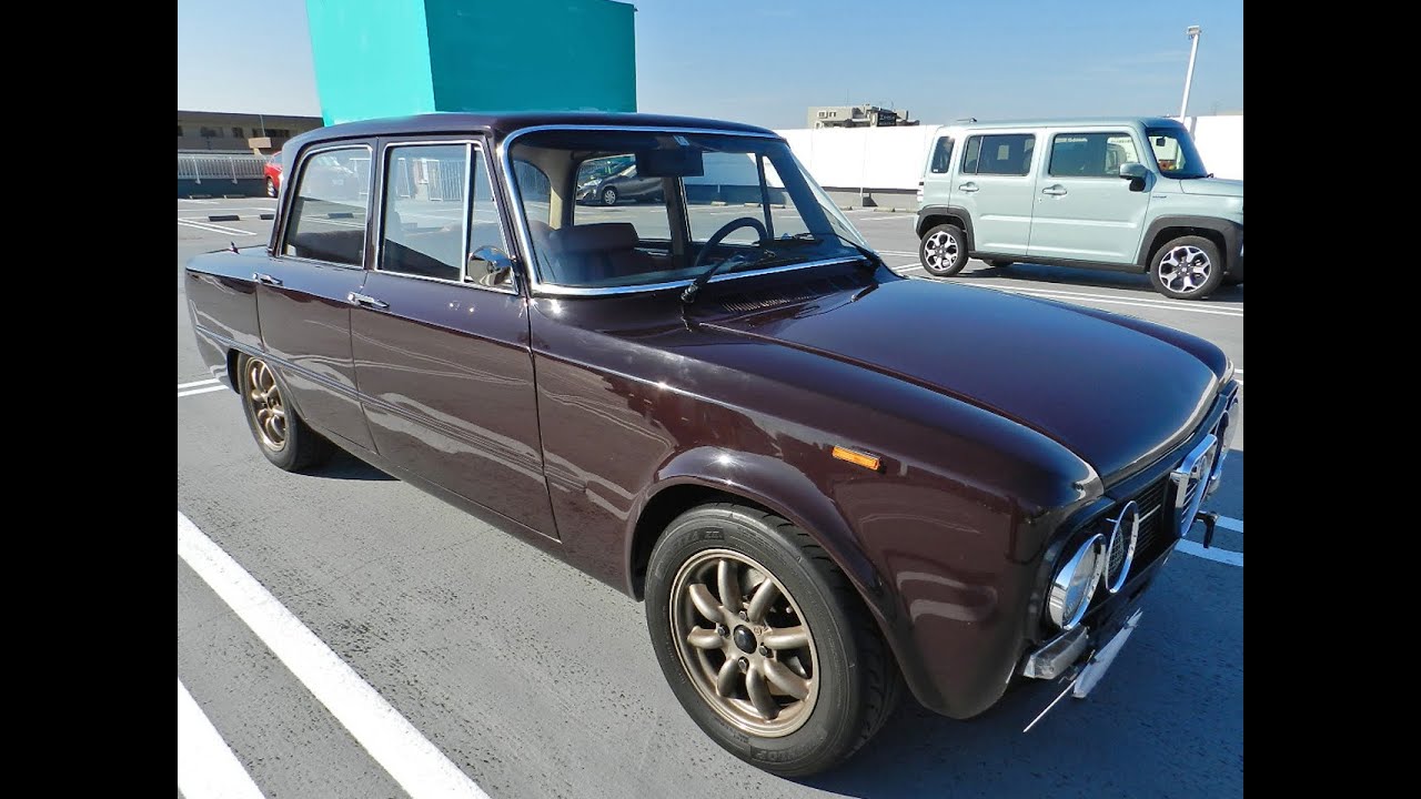 Alfa Romeo Giulia Nuova Super 1300 '1971