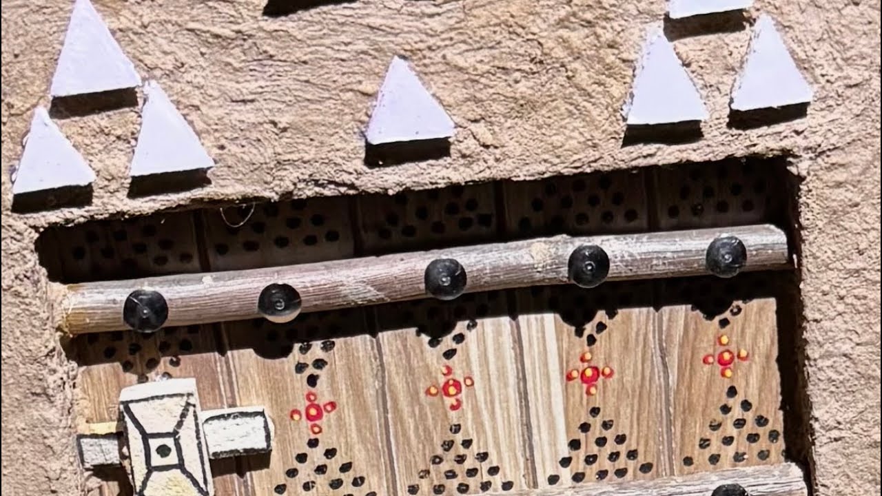 بوابة قصر تراثيه من الرياض