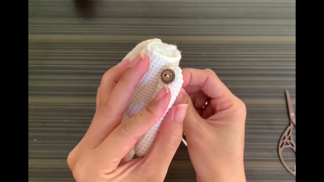 How to sew the arms to the body (Which makes it possible to move) - by Lulupetitedoll