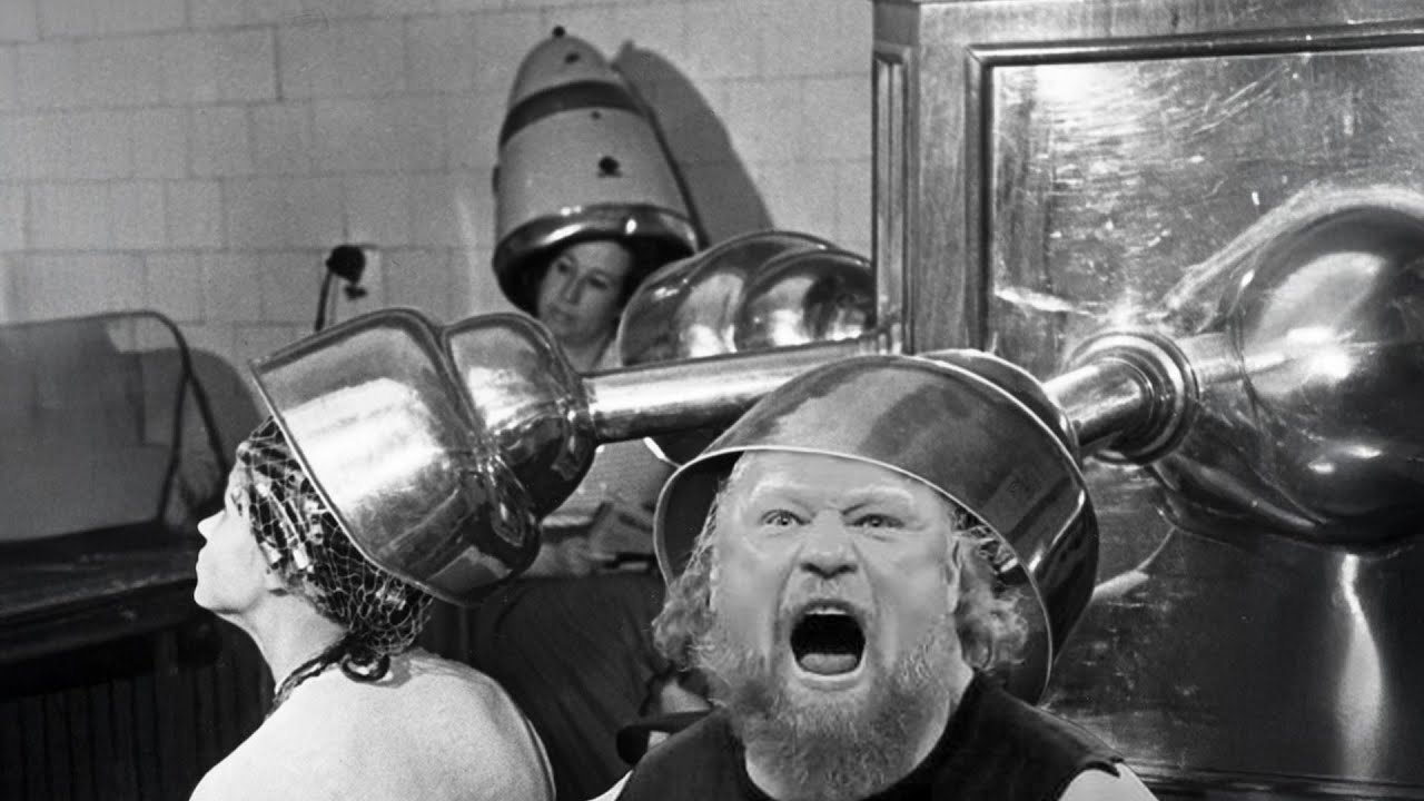 БРОК ЛЕСНАР ПРОДОЛЖАЕТ УНИЧТОЖАТЬ Smackdown