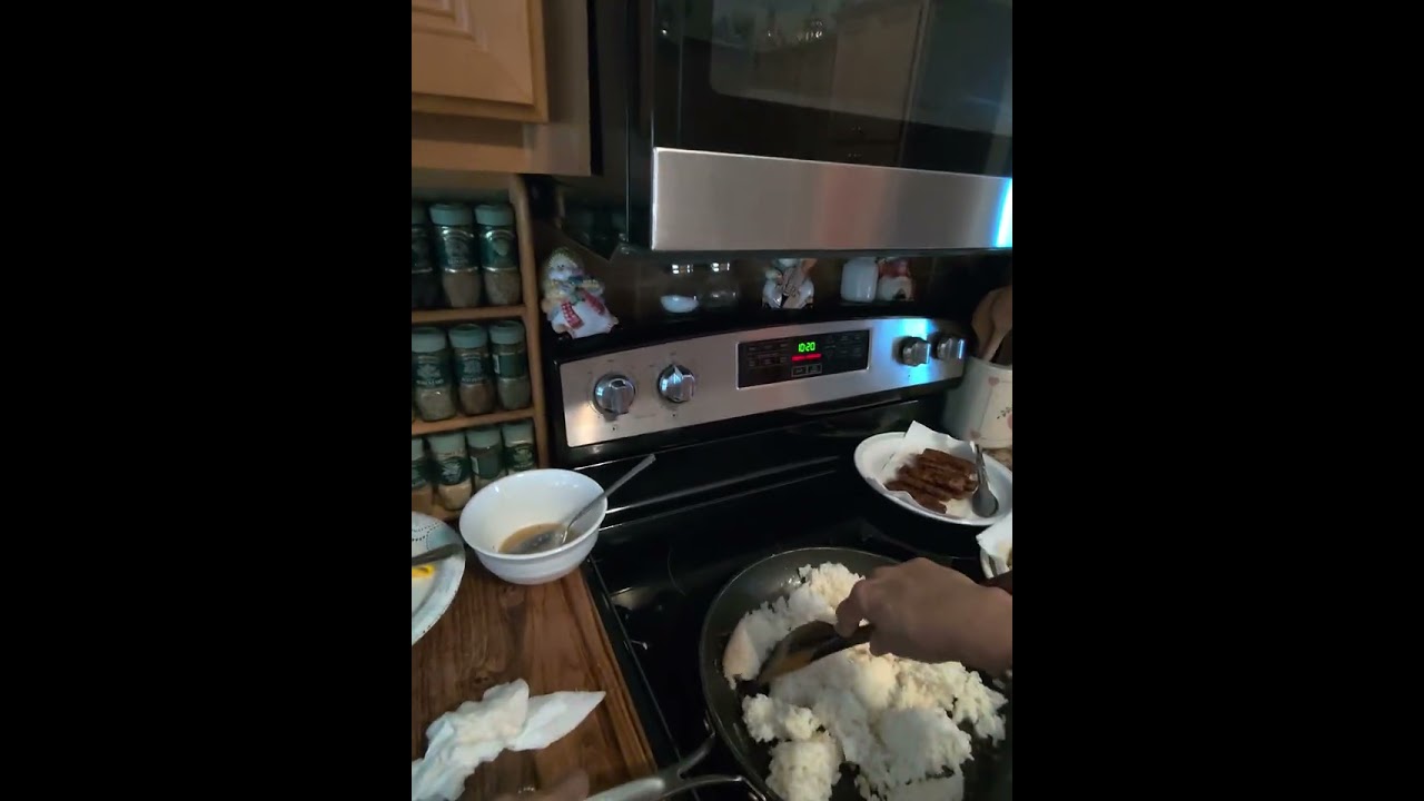 Let’s cook Filipino Breakfast, skinless Chicken longanisa Eggplant with eggs, and Garlic rice, 