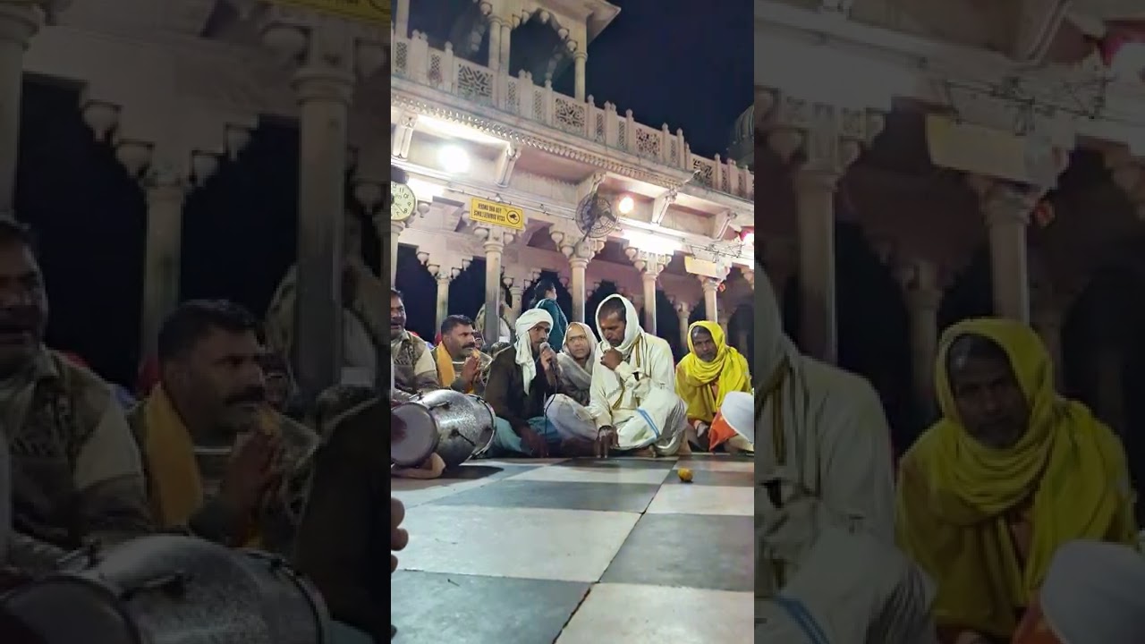 Barsana - Brijwasi Radhe Krishna Kirtan