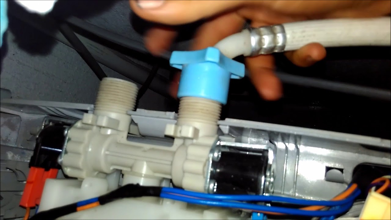 MI LAVADORA LG SE REBOSA EL AGUA