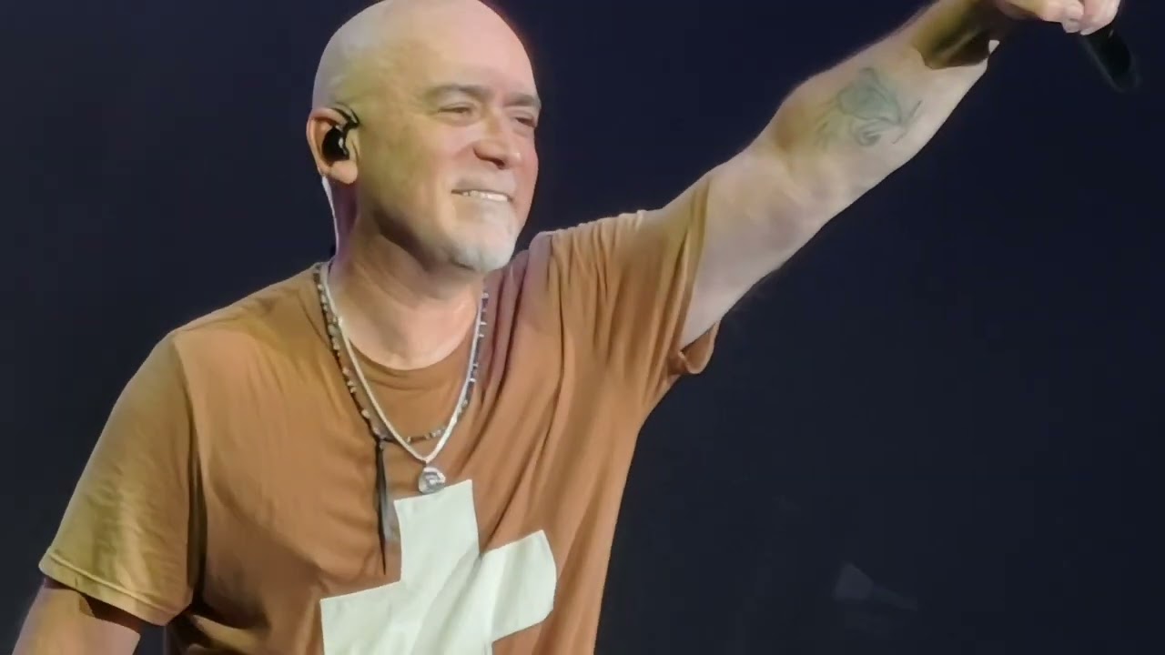 Live - Lightning Crashes (Live in St Louis MO 07-17-2025)
