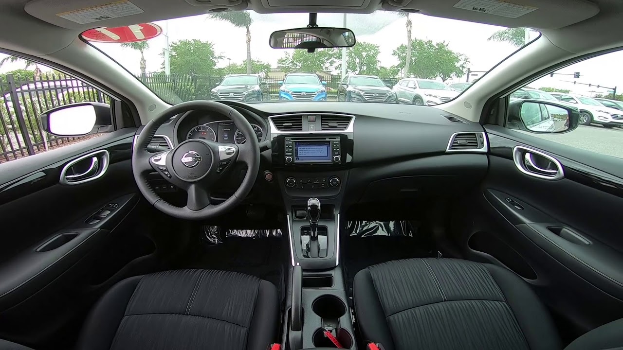 2017 Nissan Sentra SV Interior
