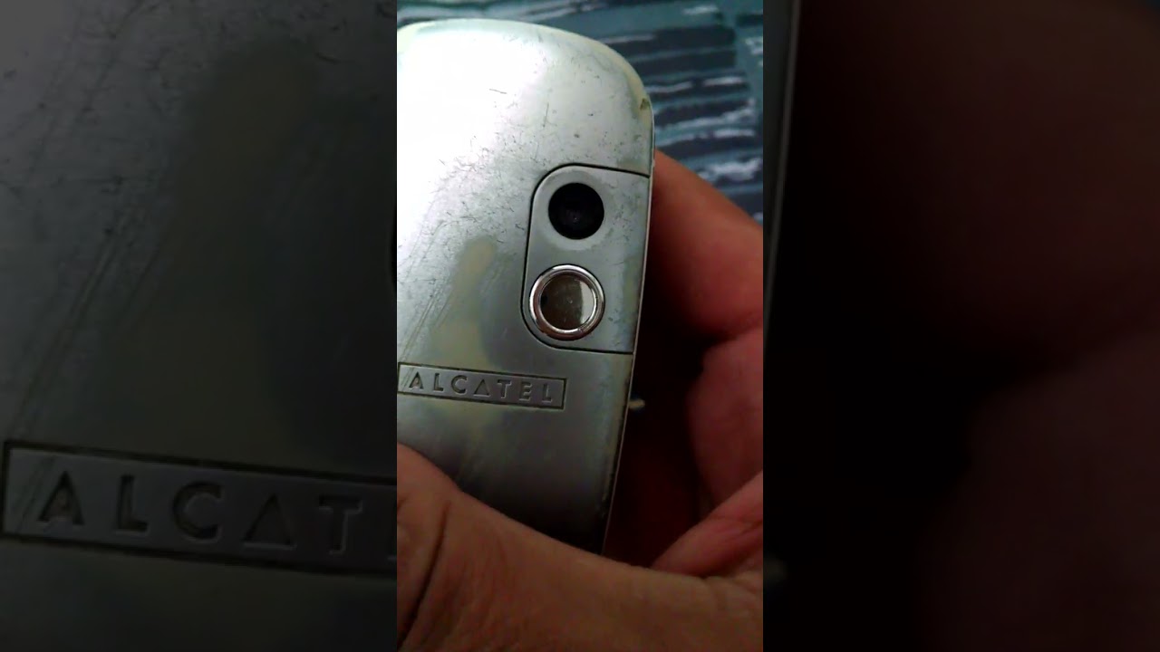 Probando sonidos en Alcatel OT 557