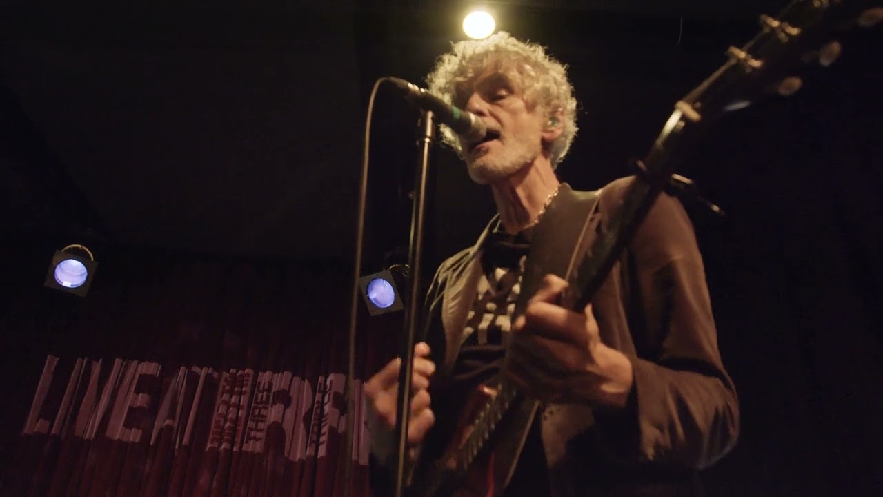 Blonde Redhead - Snowman (Live at Triple R)