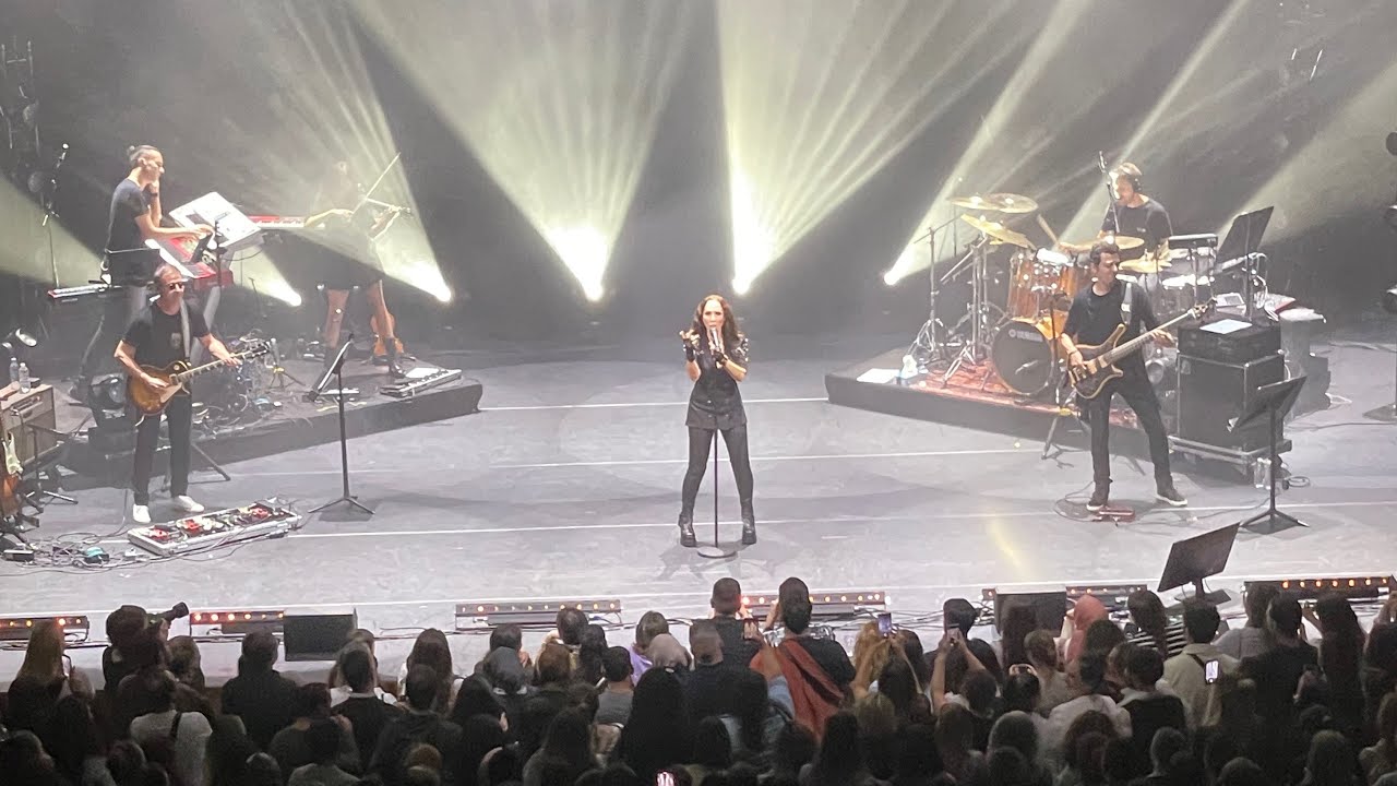 Sertab Erener @ Eindhoven - Vur Yüreğim