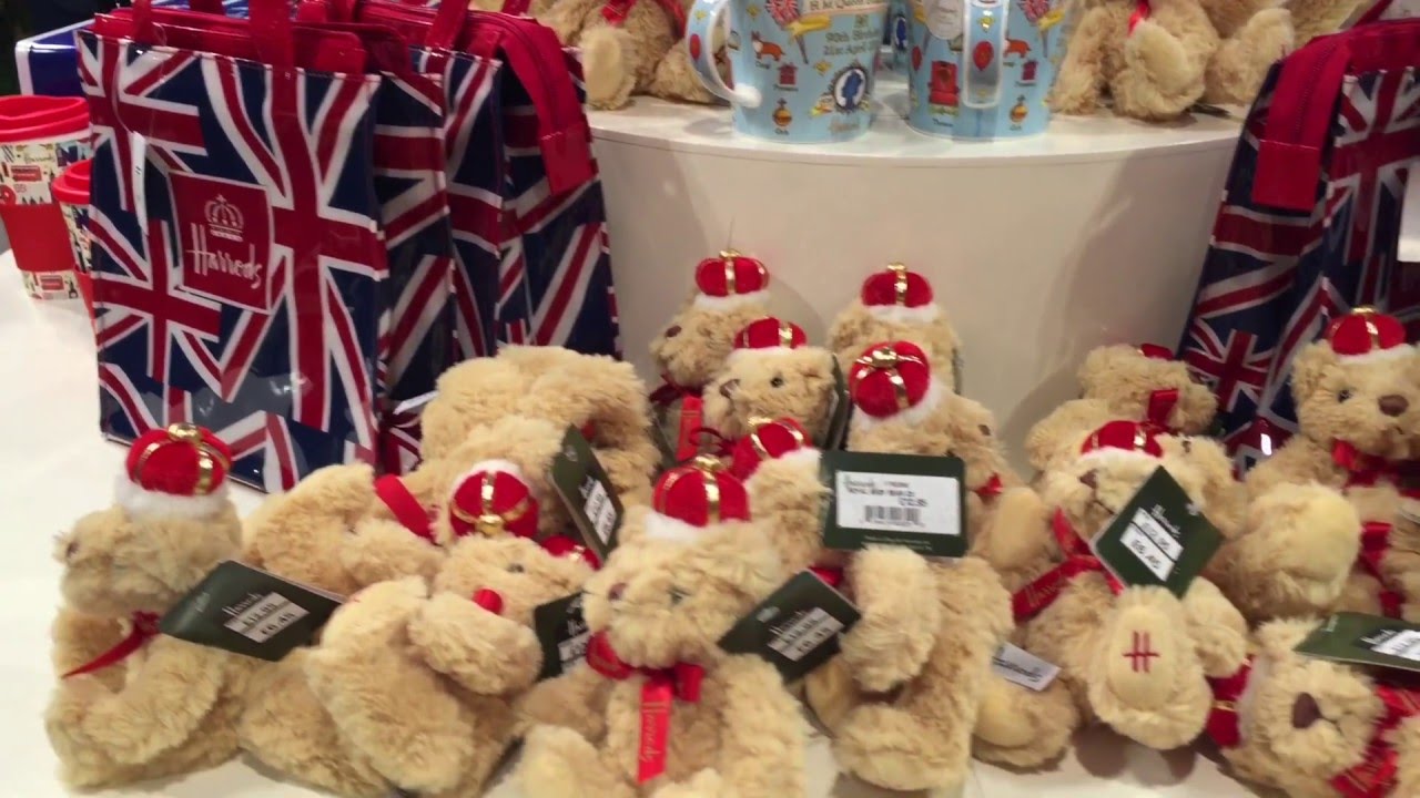 Pamiątki z Harrodsa w Londynie