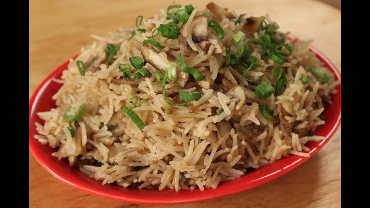 Chilli Mushroom Fried Rice | Chinese Cuisine | Sanjeev Kapoor Khazana