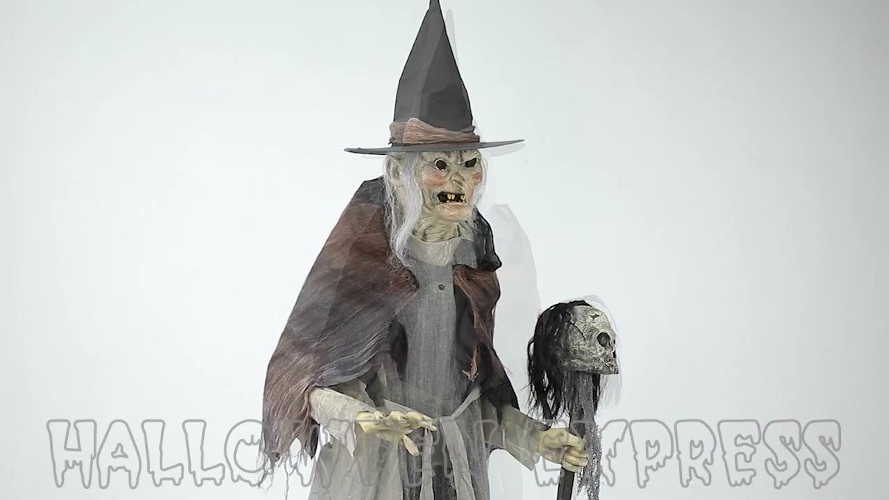 MR124911 Lunging WItch