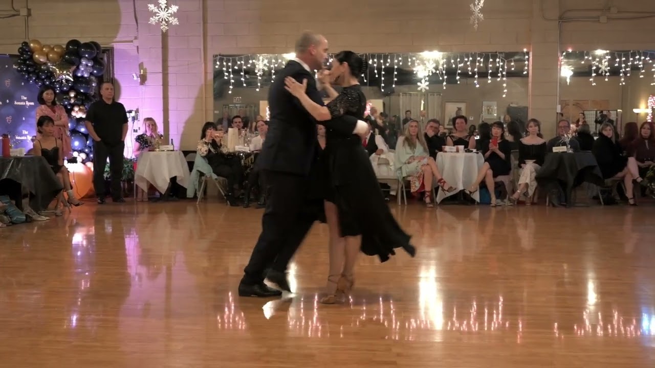 Guillermina Quiroga and Mariano Logiduce at Milonga Sonata. 2/3