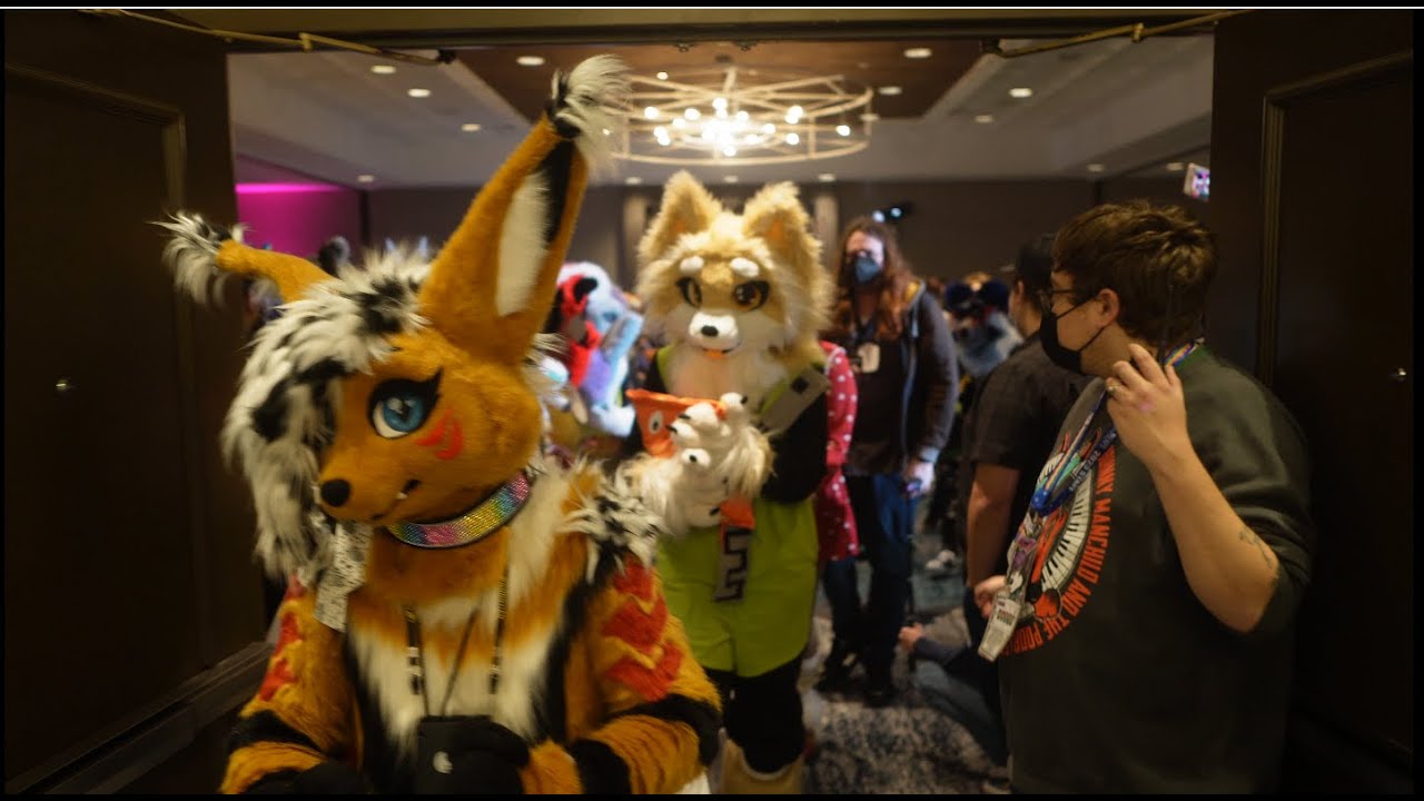 [4k] AnthroExpo Unofficial Fursuit Parade / Post Photo | AnEx 2023