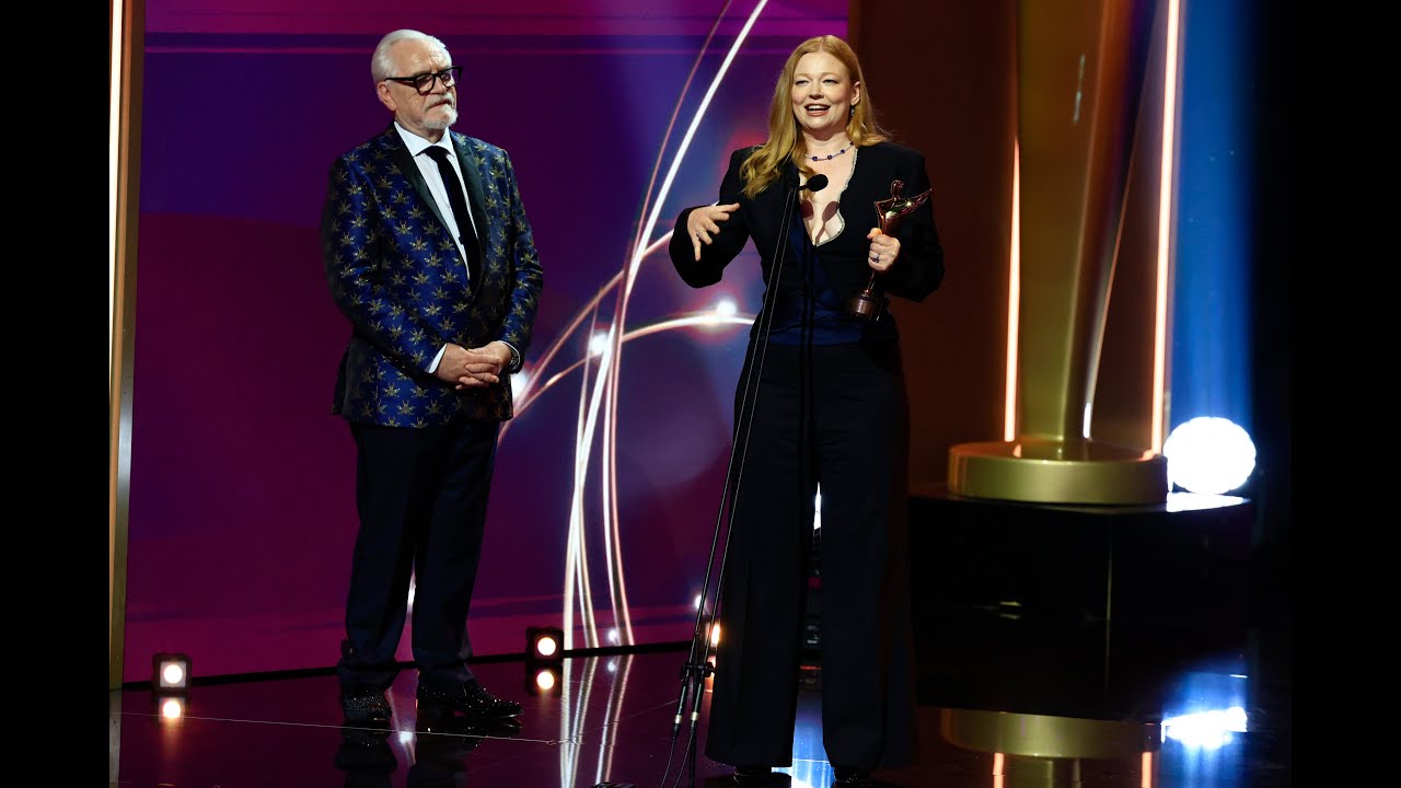 Brian Cox presents Sarah Snook with the AACTA Trailblazer Award