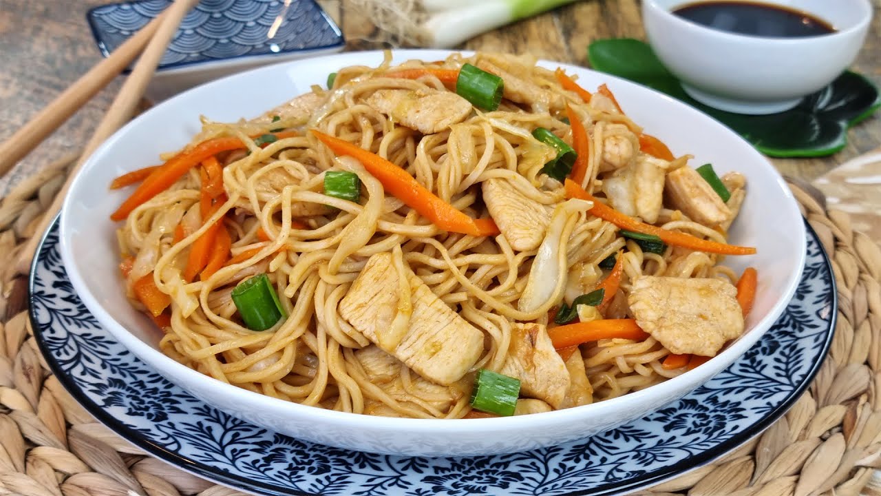 ¡Los más ricos y fáciles! Fideos Fritos Yakisoba con pollo (Comida Japonesa)
