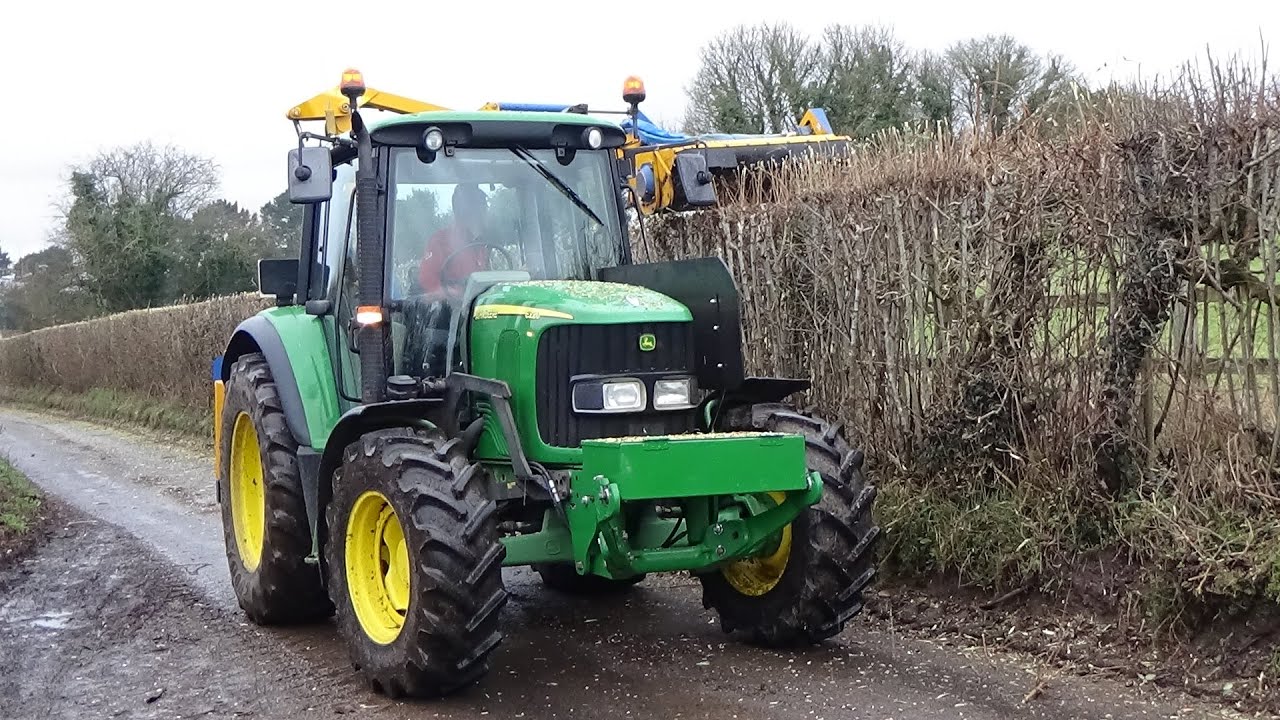 Hedge Cutting with John Deere 6220 & Bomford - Hedge Cutting 2021