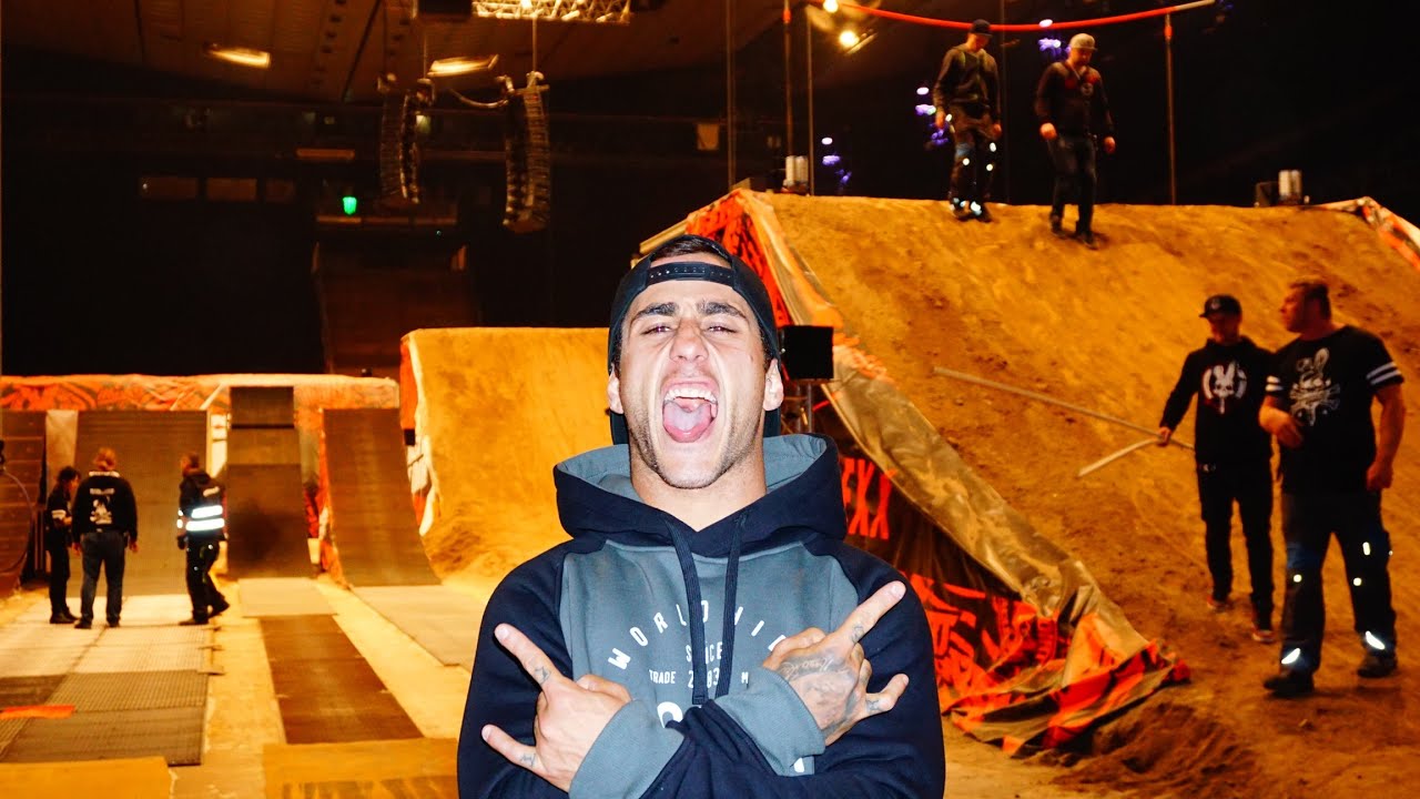 MASTERS OF DIRT VIENNA 2018 DAY 1 // FREESTYLE SHOW // MTB - BMX - FMX - Bienvenido Aguado