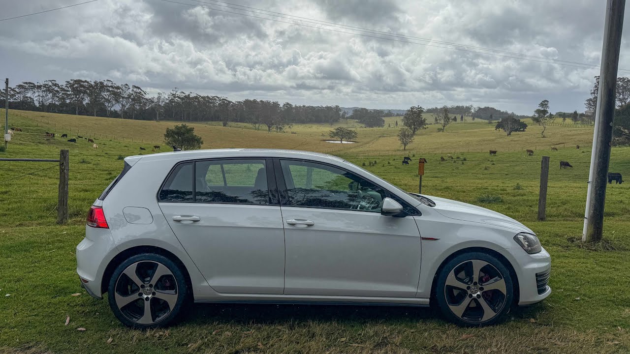 Volkswagen Golf GTI Mk7 Review- An All-Rounded Hot Hatch That Is Still Very Relevant