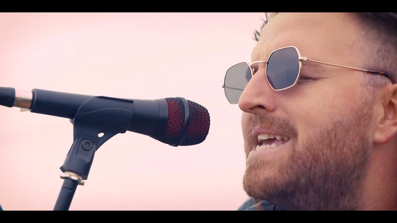 The Crooks - Carry On (Live in the Peak District)